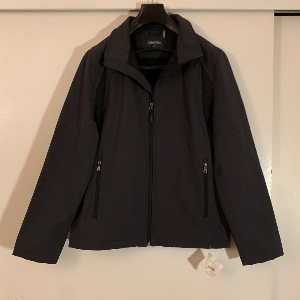 NWT Calvin Klein dark gray multi pocket lined mid-weight softshell jacket